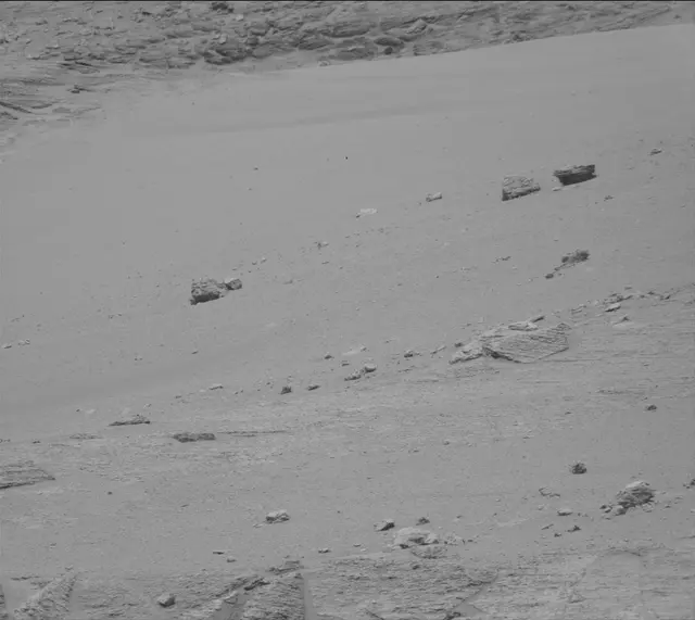 Sol 3702: Mast Camera (Mastcam)