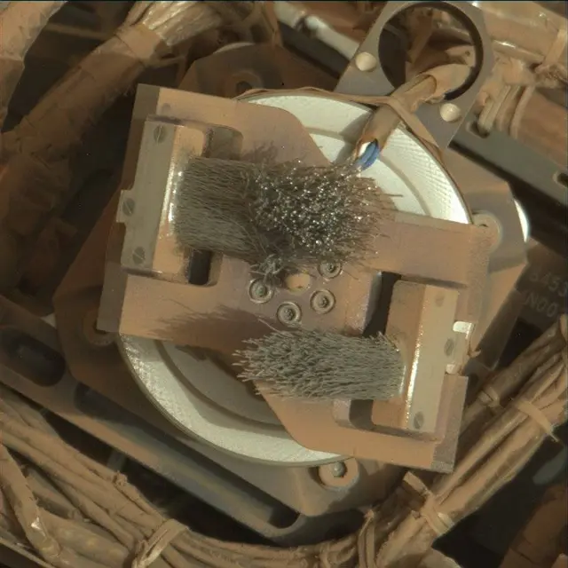 Sol 3702: Mast Camera (Mastcam)