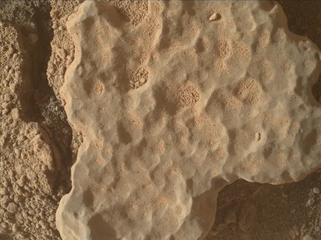 Sol 3702: Mars Hand Lens Imager (MAHLI)