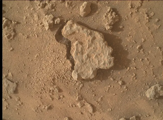 Sol 3702: Mars Hand Lens Imager (MAHLI)