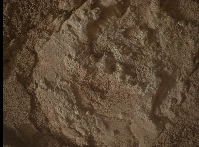 Sol 3702: Mars Hand Lens Imager (MAHLI)