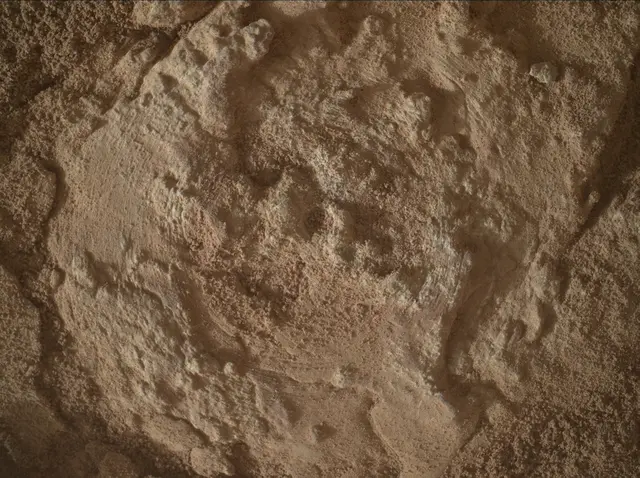 Sol 3702: Mars Hand Lens Imager (MAHLI)