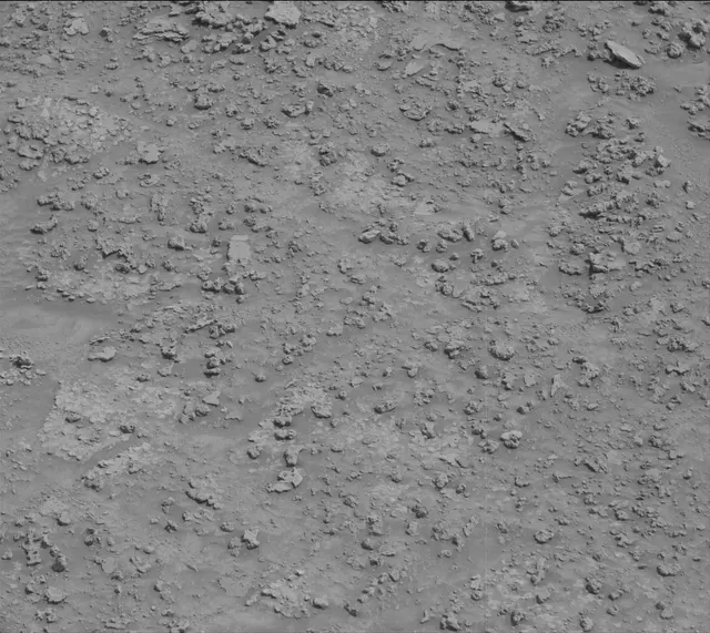 Sol 3703: Mast Camera (Mastcam)