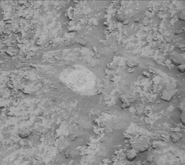 Sol 3703: Mast Camera (Mastcam)