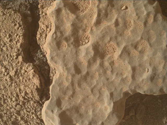 Sol 3703: Mars Hand Lens Imager (MAHLI)