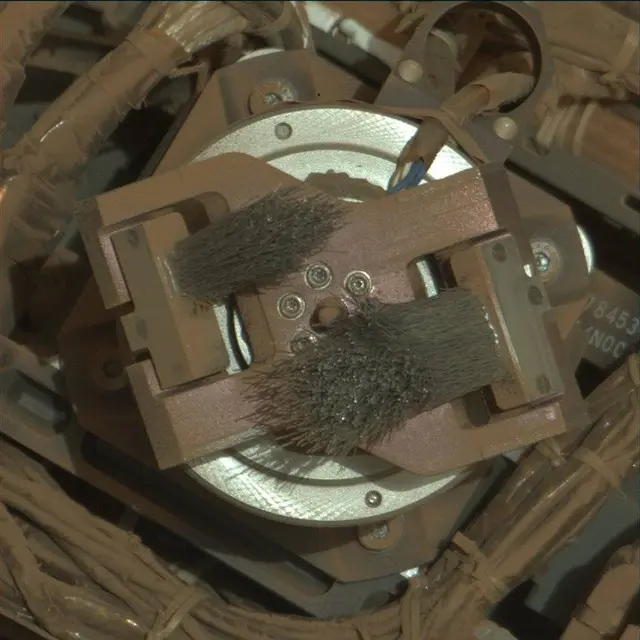 Sol 3705: Mast Camera (Mastcam)