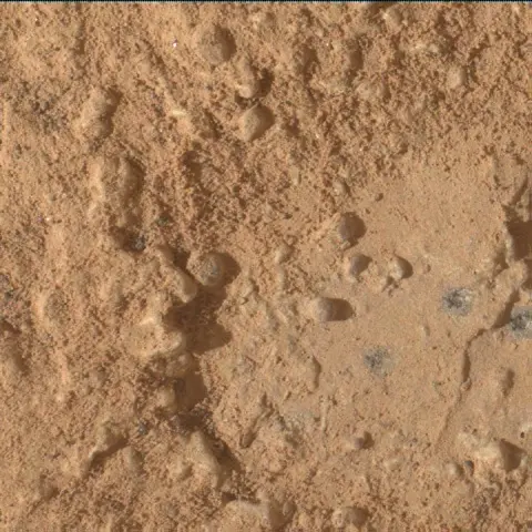 Sol 3705: Mars Hand Lens Imager (MAHLI)
