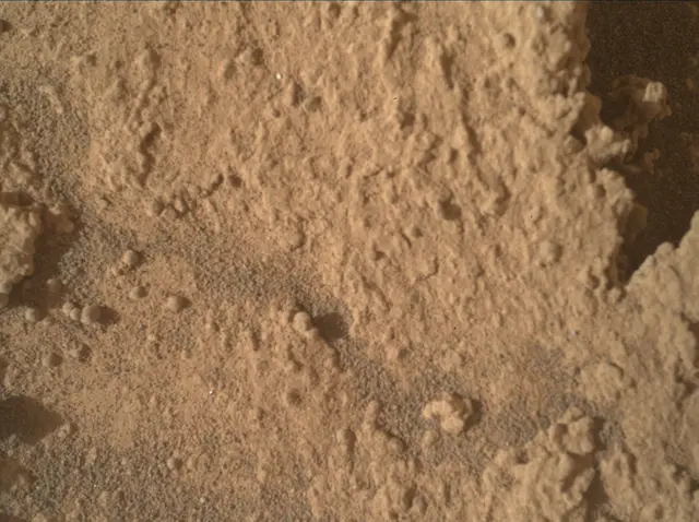 Sol 3705: Mars Hand Lens Imager (MAHLI)
