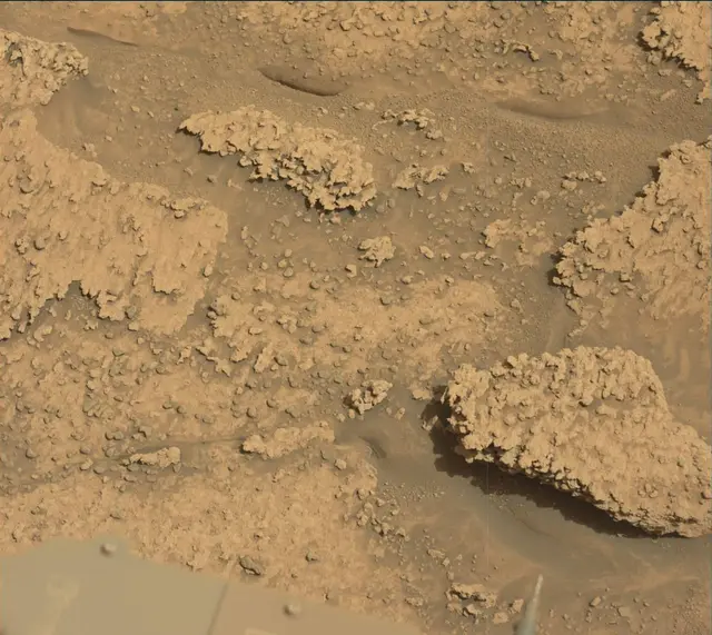 Sol 3706: Mast Camera (Mastcam)