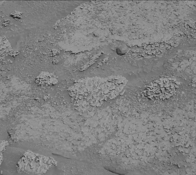 Sol 3706: Mast Camera (Mastcam)