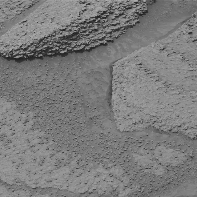 Sol 3706: Mast Camera (Mastcam)