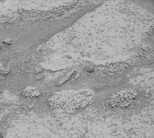 Sol 3708: Mast Camera (Mastcam)