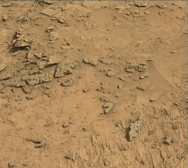 Sol 3708: Mast Camera (Mastcam)