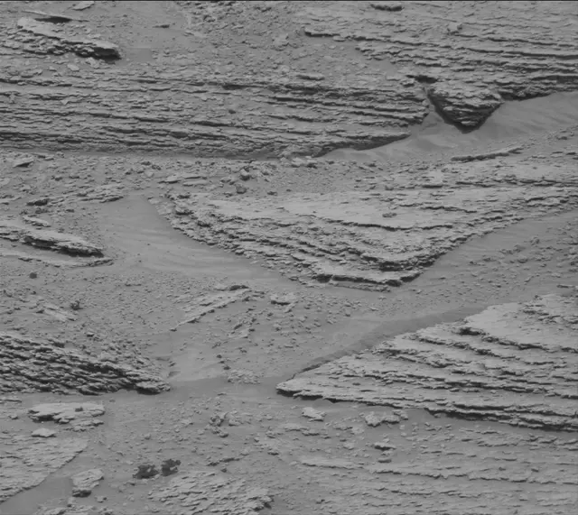 Sol 3708: Mast Camera (Mastcam)