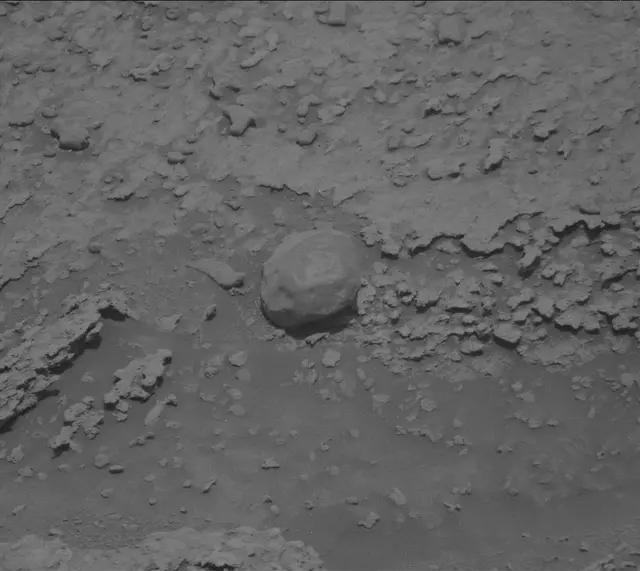 Sol 3708: Mast Camera (Mastcam)