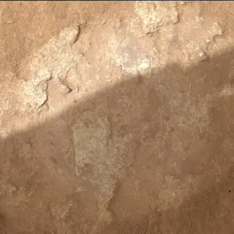 Sol 3708: Mars Hand Lens Imager (MAHLI)