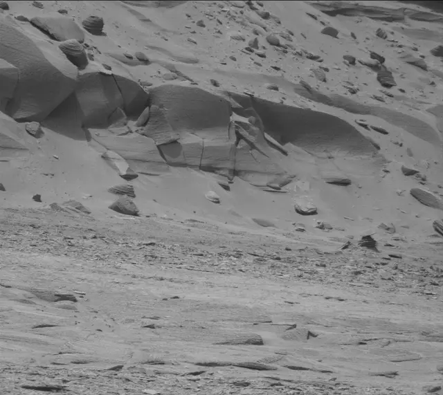 Sol 3710: Mast Camera (Mastcam)