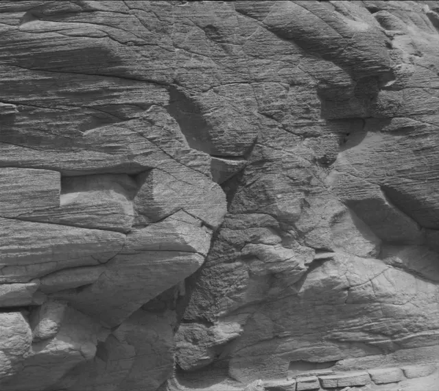 Sol 3711: Mast Camera (Mastcam)