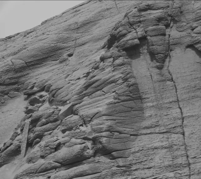 Sol 3711: Mast Camera (Mastcam)