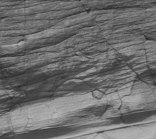 Sol 3711: Mast Camera (Mastcam)