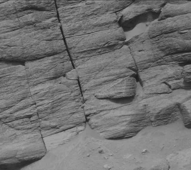 Sol 3711: Mast Camera (Mastcam)