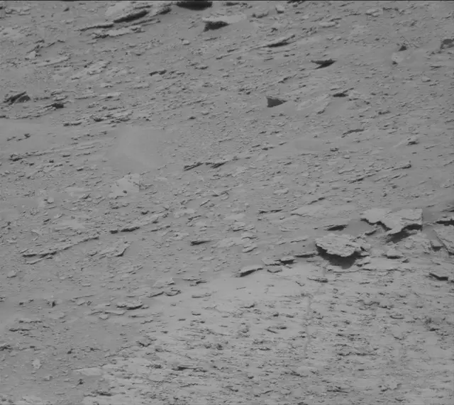 Sol 3711: Mast Camera (Mastcam)
