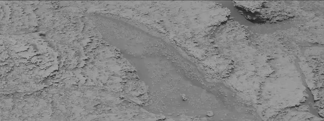 Sol 3712: Mast Camera (Mastcam)