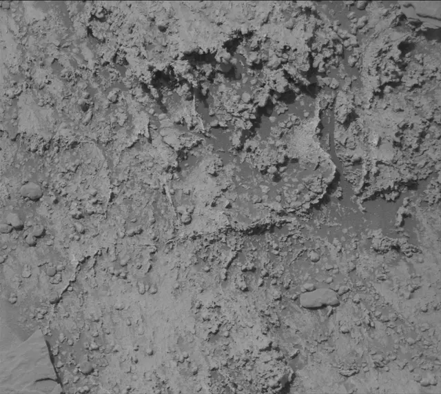 Sol 3712: Mast Camera (Mastcam)