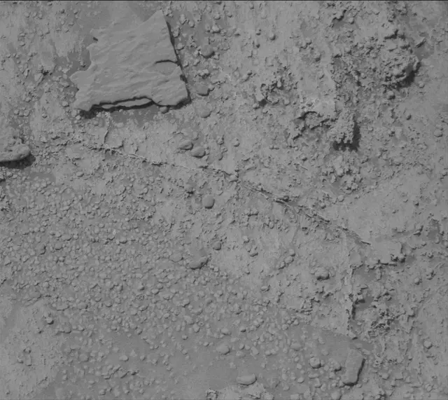 Sol 3712: Mast Camera (Mastcam)