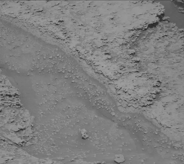 Sol 3712: Mast Camera (Mastcam)
