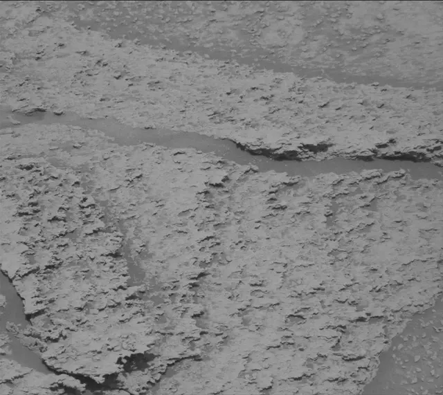 Sol 3712: Mast Camera (Mastcam)