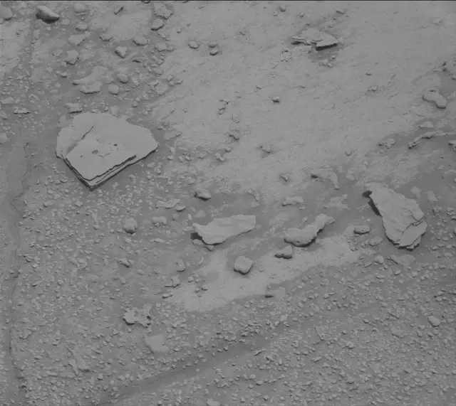 Sol 3712: Mast Camera (Mastcam)