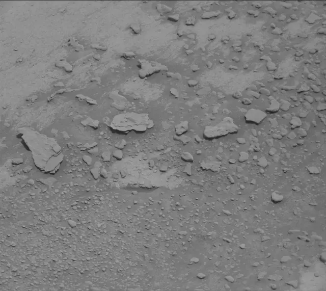 Sol 3712: Mast Camera (Mastcam)