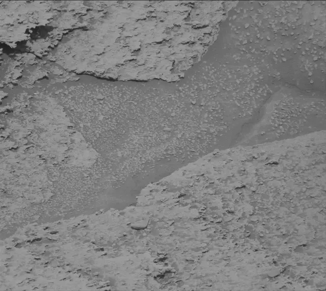 Sol 3712: Mast Camera (Mastcam)