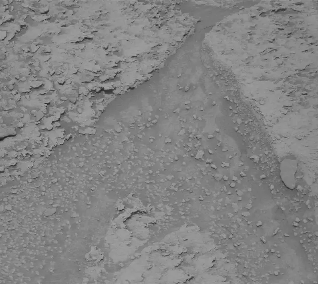Sol 3712: Mast Camera (Mastcam)