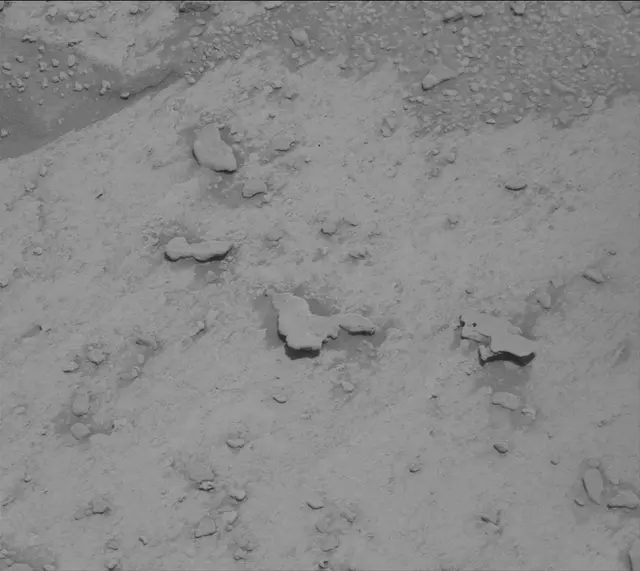 Sol 3712: Mast Camera (Mastcam)