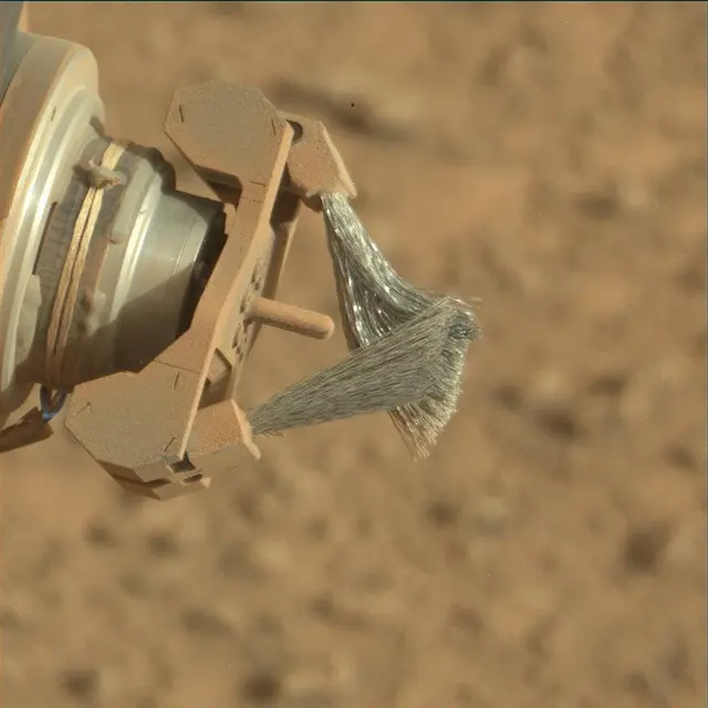 Sol 3712: Mast Camera (Mastcam)