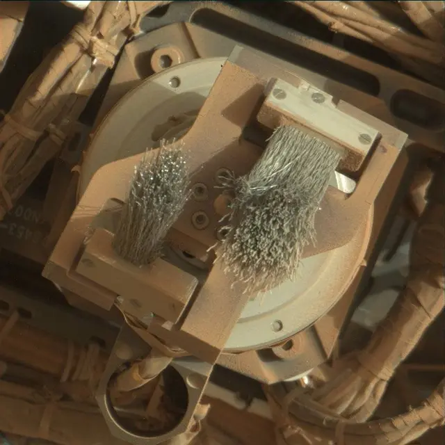 Sol 3712: Mast Camera (Mastcam)