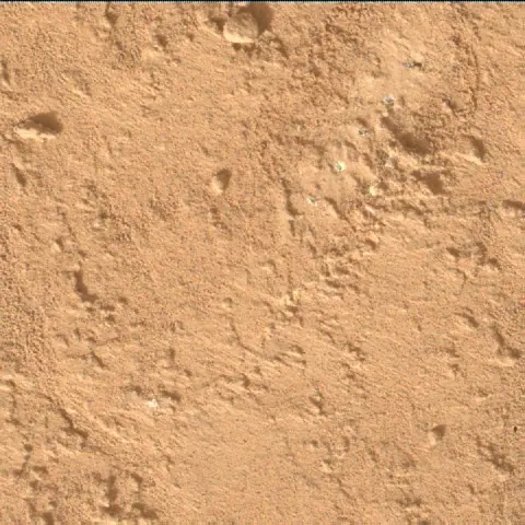 Sol 3712: Mars Hand Lens Imager (MAHLI)