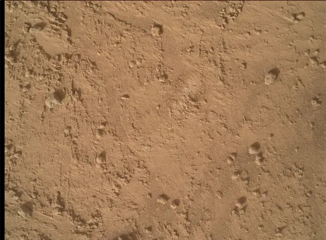 Sol 3712: Mars Hand Lens Imager (MAHLI)