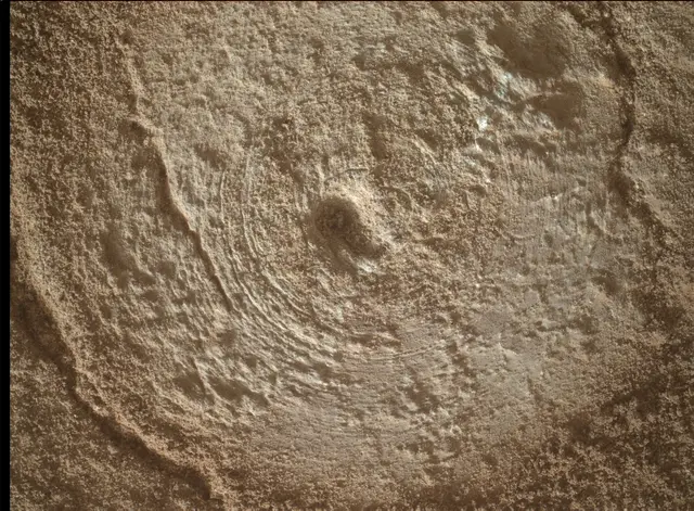 Sol 3712: Mars Hand Lens Imager (MAHLI)