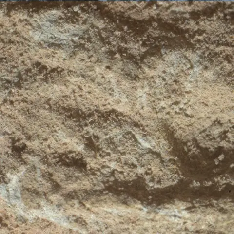 Sol 3712: Mars Hand Lens Imager (MAHLI)