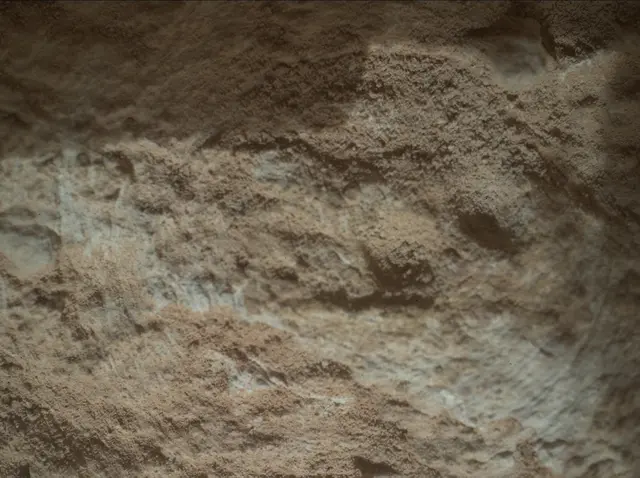 Sol 3712: Mars Hand Lens Imager (MAHLI)