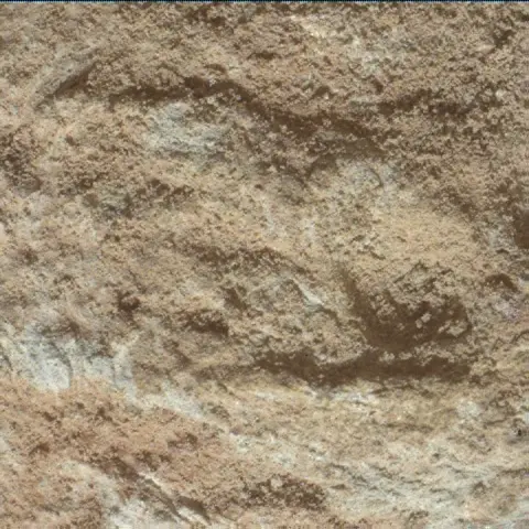 Sol 3712: Mars Hand Lens Imager (MAHLI)