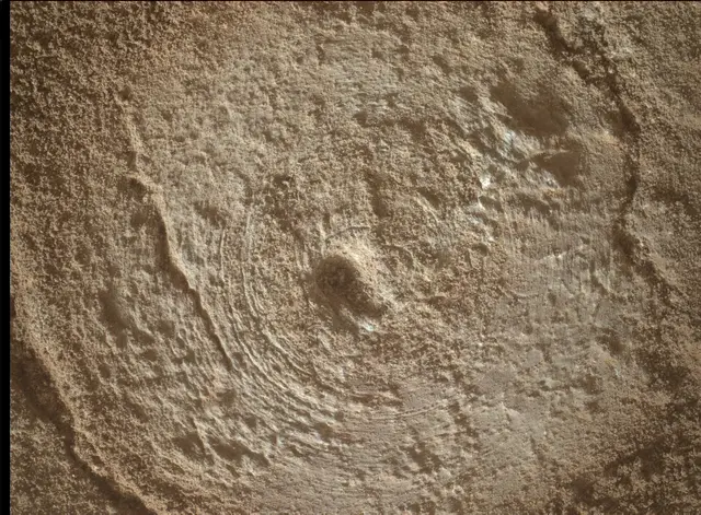 Sol 3712: Mars Hand Lens Imager (MAHLI)