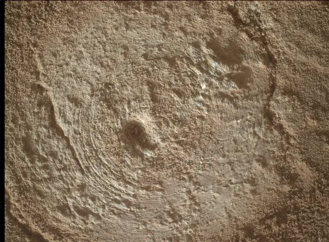 Sol 3712: Mars Hand Lens Imager (MAHLI)