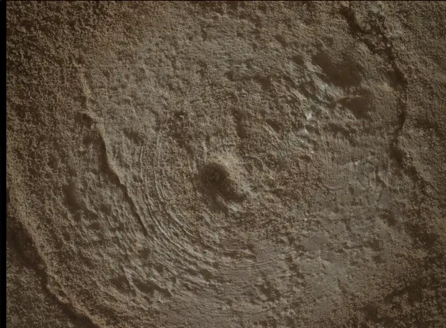 Sol 3712: Mars Hand Lens Imager (MAHLI)