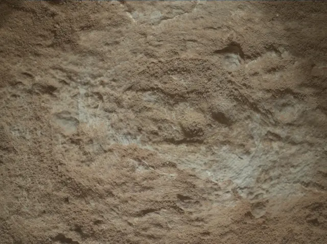 Sol 3712: Mars Hand Lens Imager (MAHLI)