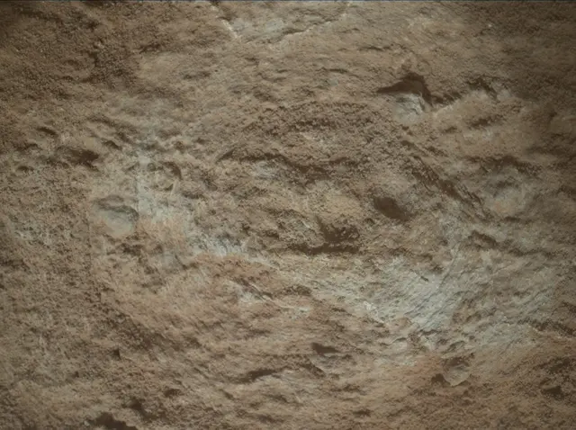 Sol 3712: Mars Hand Lens Imager (MAHLI)