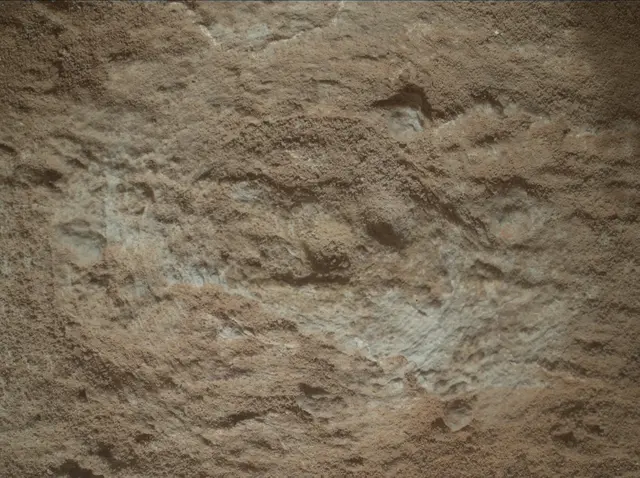 Sol 3712: Mars Hand Lens Imager (MAHLI)